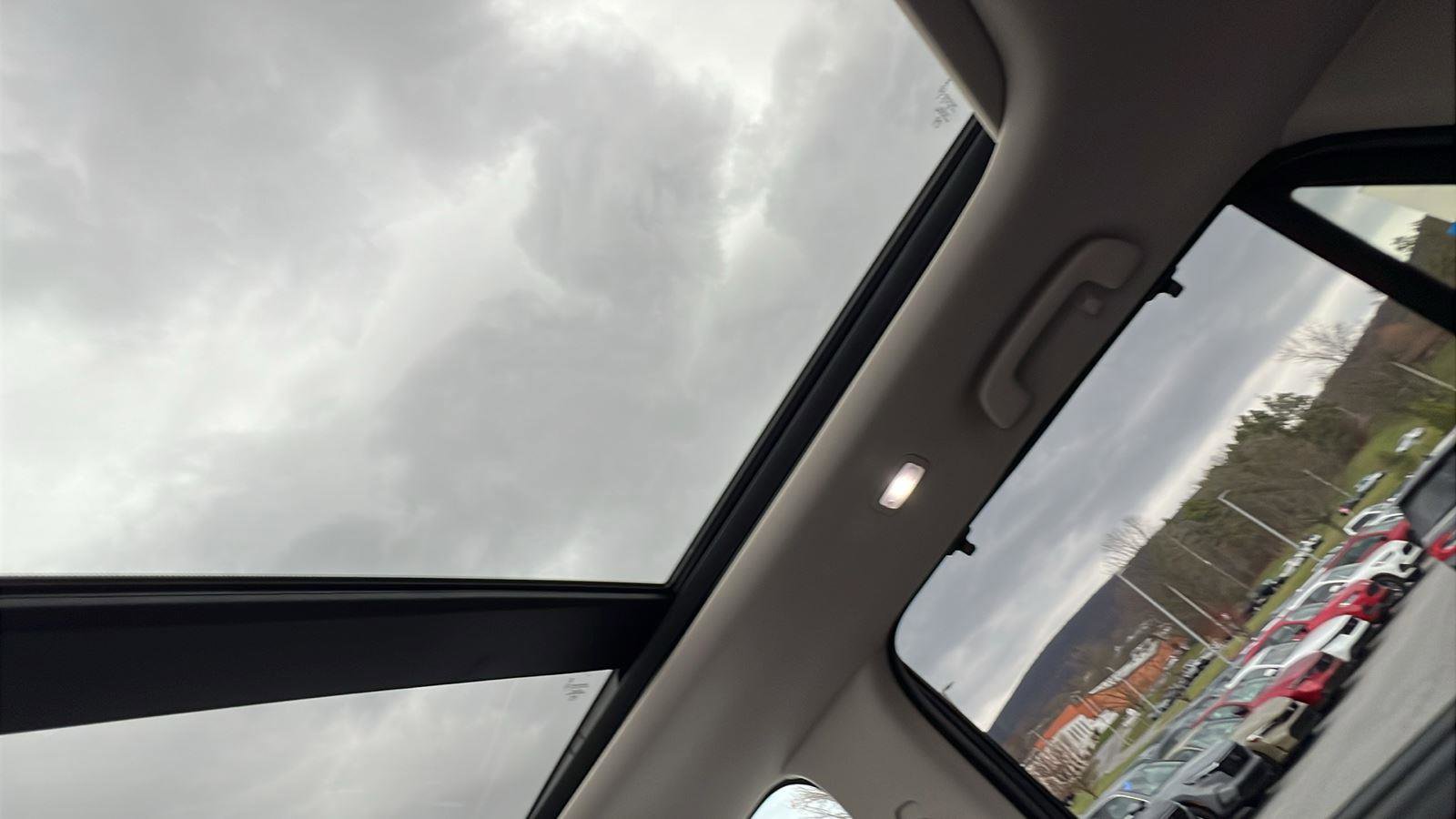 New 2025 Honda Pilot Touring image 20