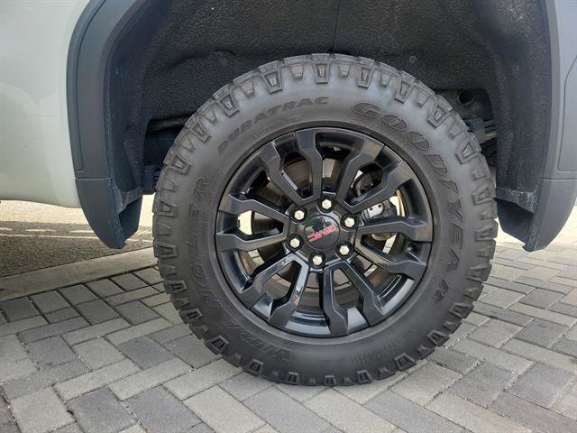 Used 2022 GMC Sierra 1500 AT4X image 10