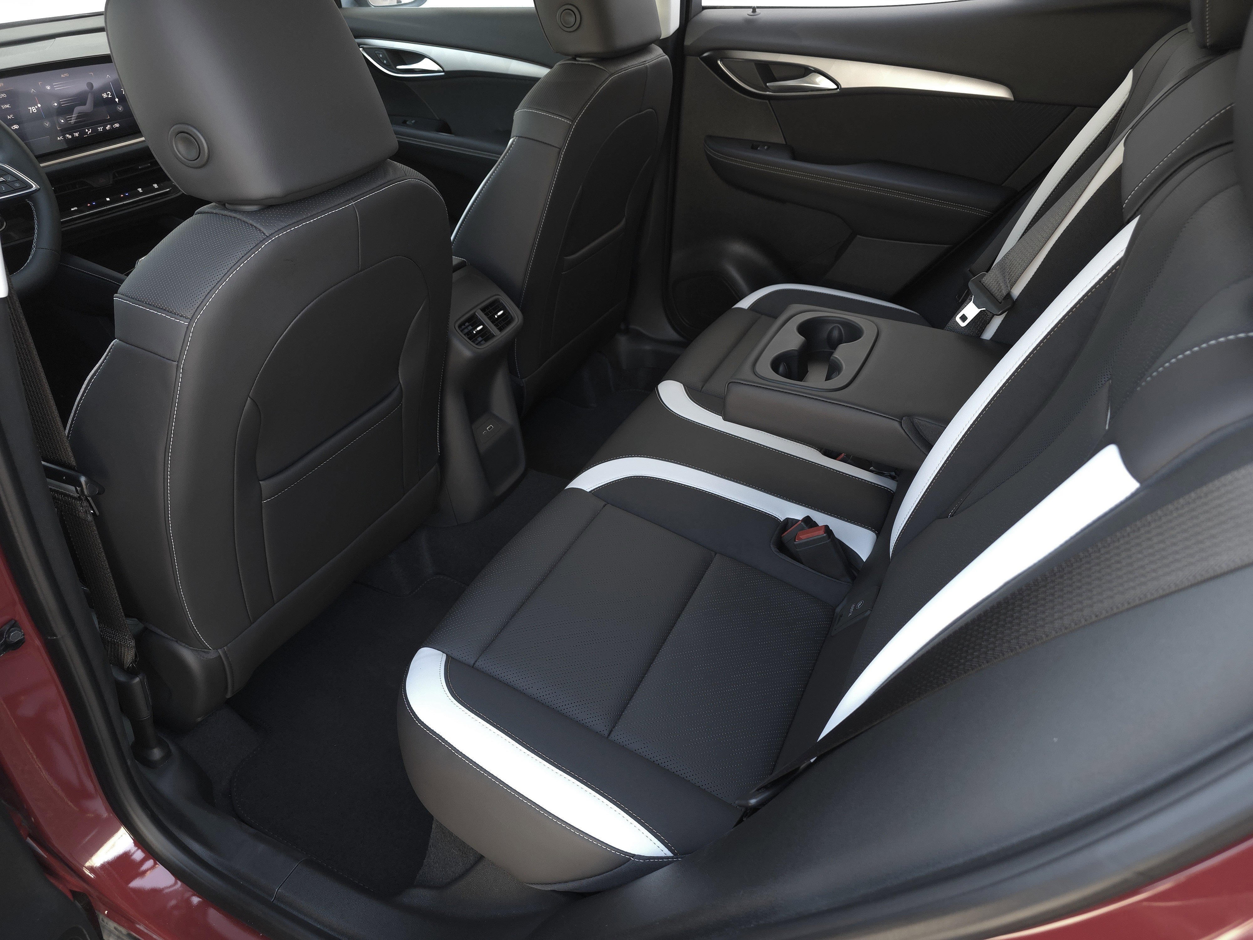 New 2025 Buick Envision Sport Touring AWD/4WD image 33