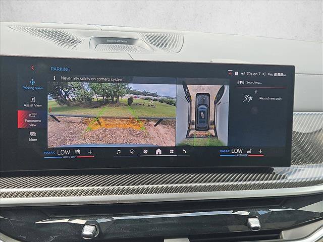 Used 2025 BMW X7 M60i AWD/4WD image 14