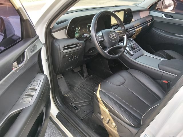 Used 2023 Hyundai Palisade SEL w/ Premium Package FWD image 9