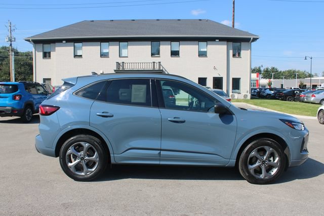 Used 2024 Ford Escape ST-Line w/ Tech Pack #1 AWD/4WD image 6
