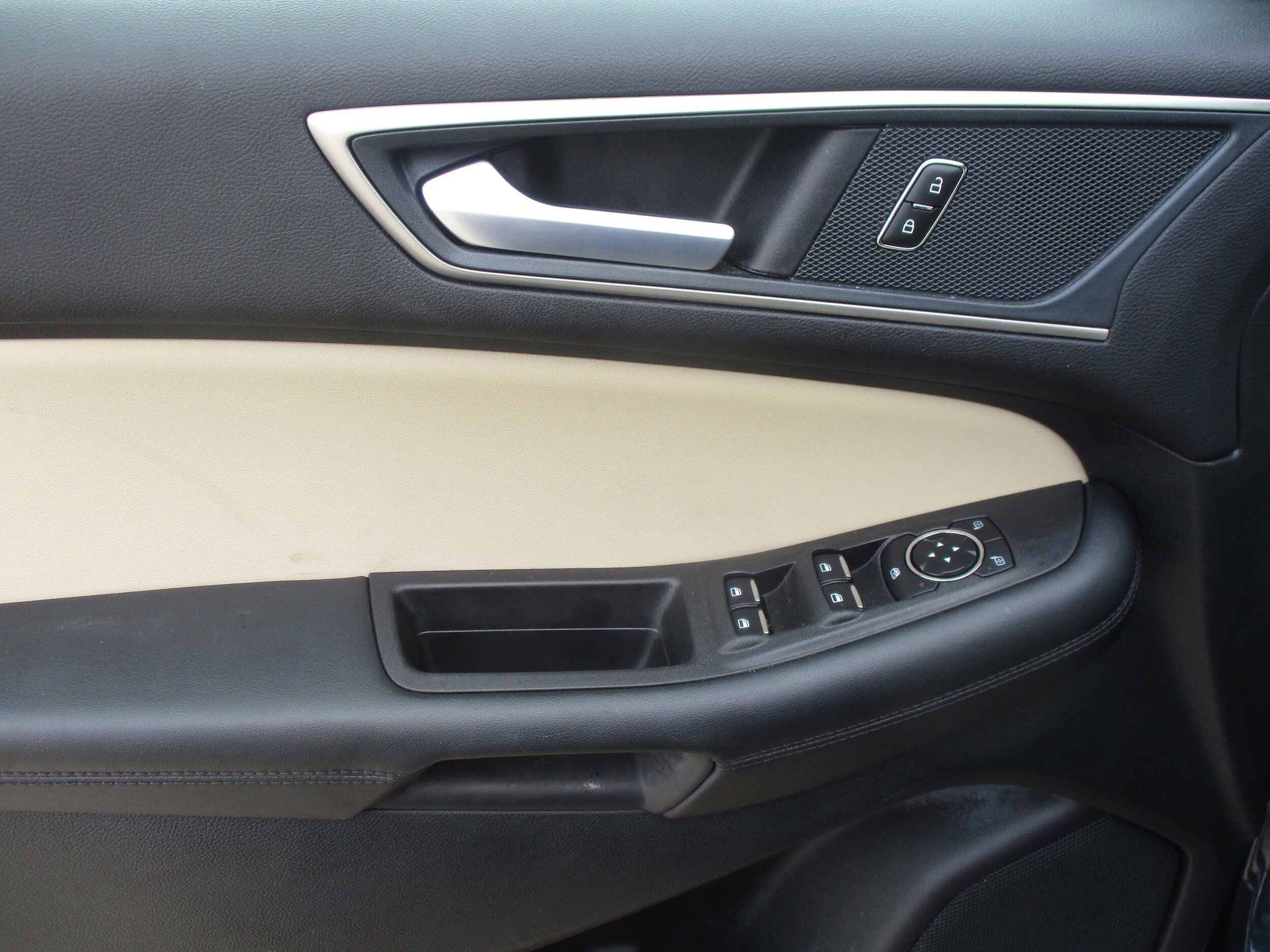 Used 2024 Ford Edge SEL w/ Convenience Package AWD/4WD image 15