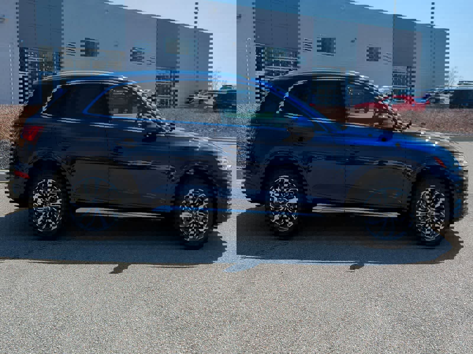 Used 2021 Audi Q5 Premium Plus w/ Premium Plus Package image 9