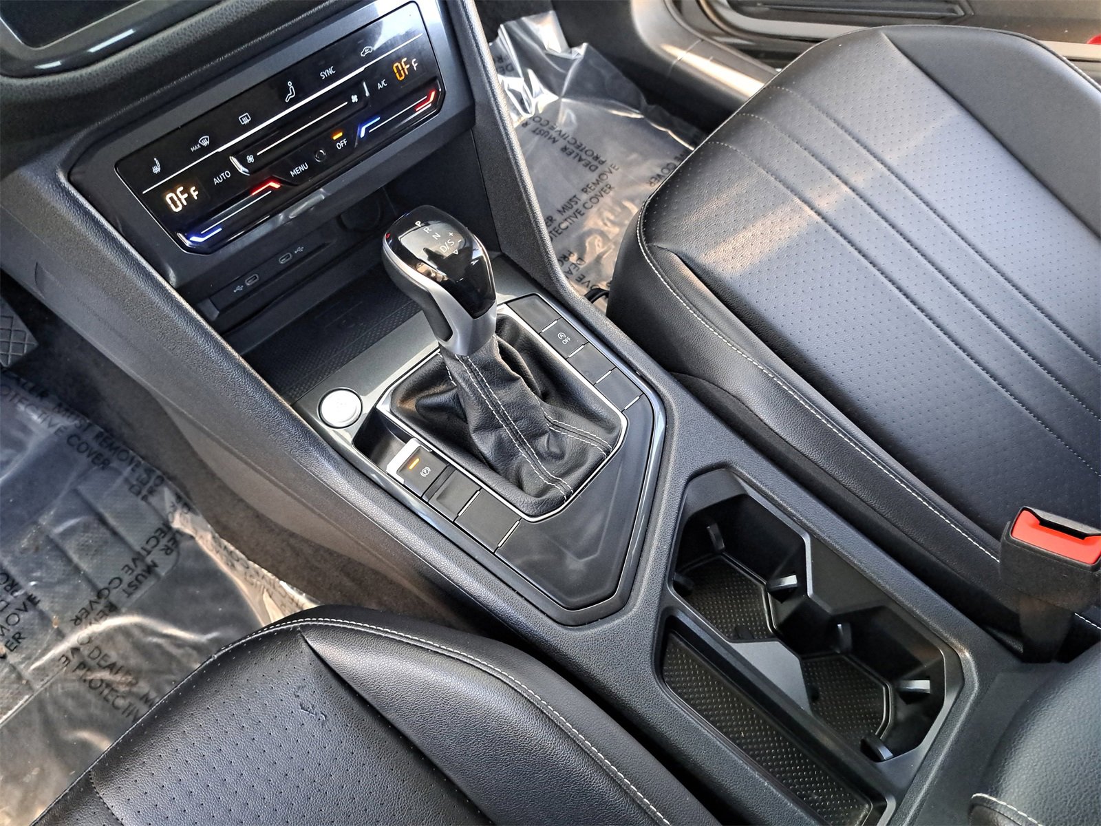 Used 2022 Volkswagen Tiguan SE image 27