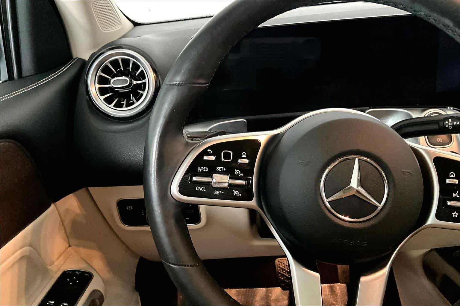 Certified 2023 Mercedes-Benz GLB 250 4MATIC image 24