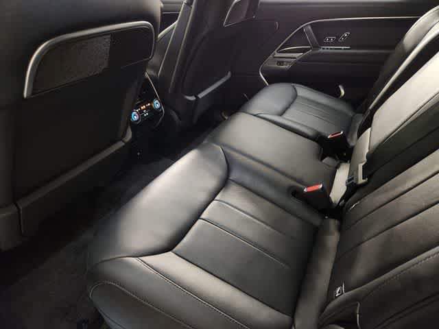 Used 2025 Land Rover Range Rover Long Wheelbase Autobiography AWD/4WD image 51
