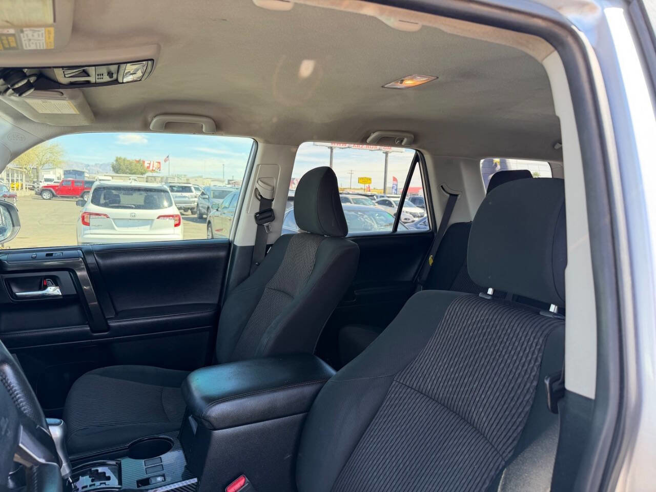 Used 2018 Toyota 4Runner TRD Off-Road image 21