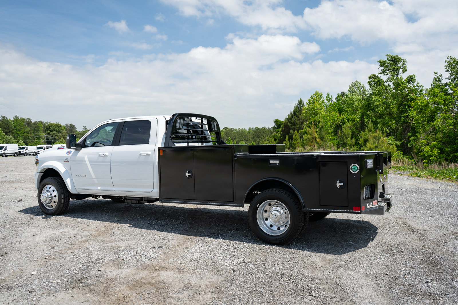 New 2026 RAM 4500 4x4 Crew Cab DRW w/ Laramie Trim Package image 19