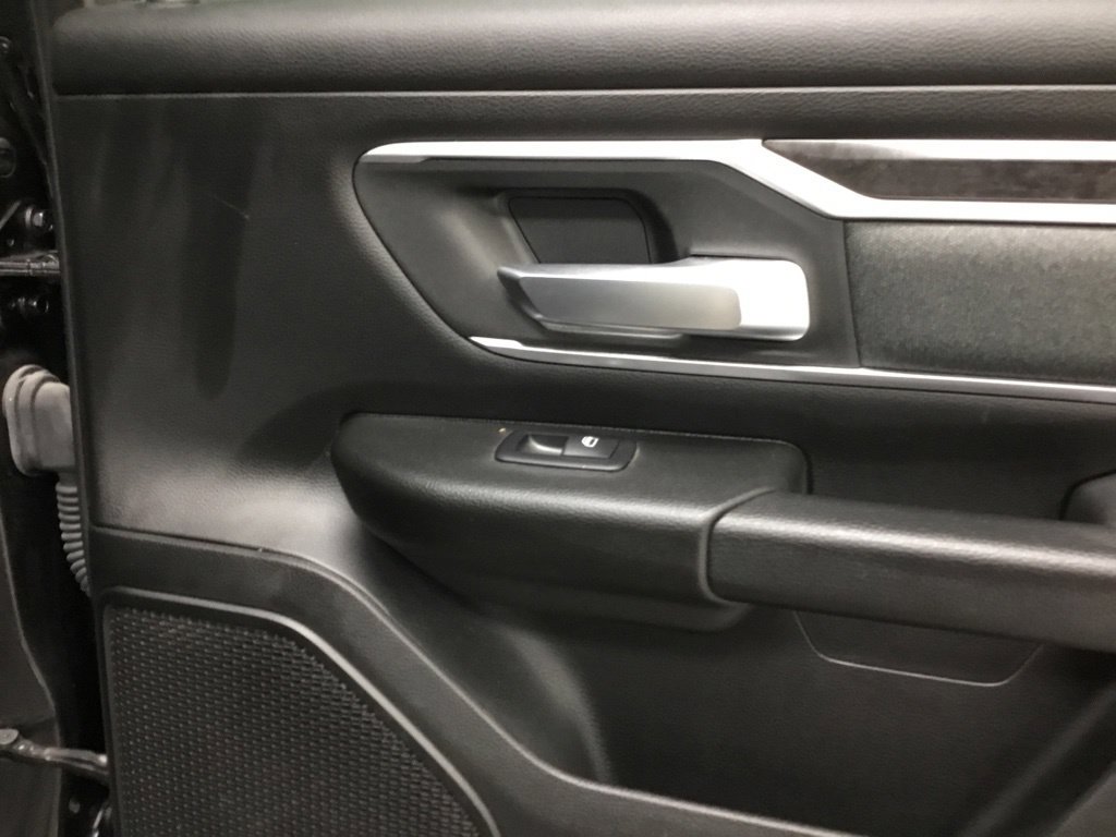 Used 2023 RAM 1500 Big Horn AWD/4WD image 18