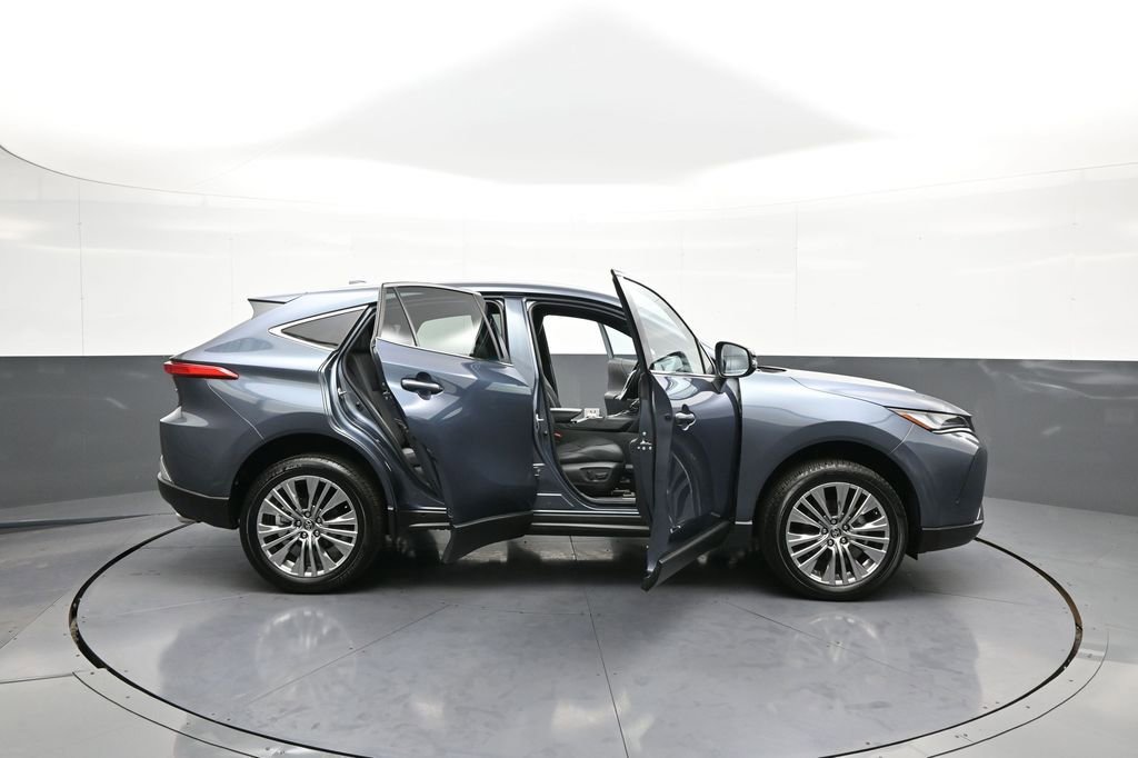 Certified 2024 Toyota Venza Limited image 41
