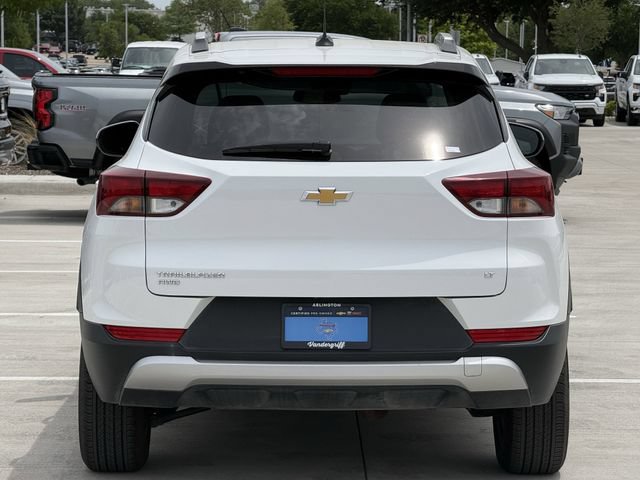 Used 2025 Chevrolet TrailBlazer LT AWD/4WD image 5