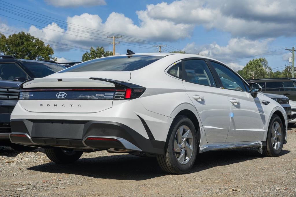 New 2026 Hyundai Sonata SE FWD image 4