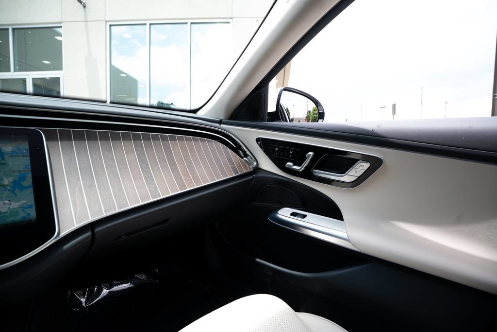 Used 2025 Mercedes-Benz E 350 Sedan w/ Winter Package image 45