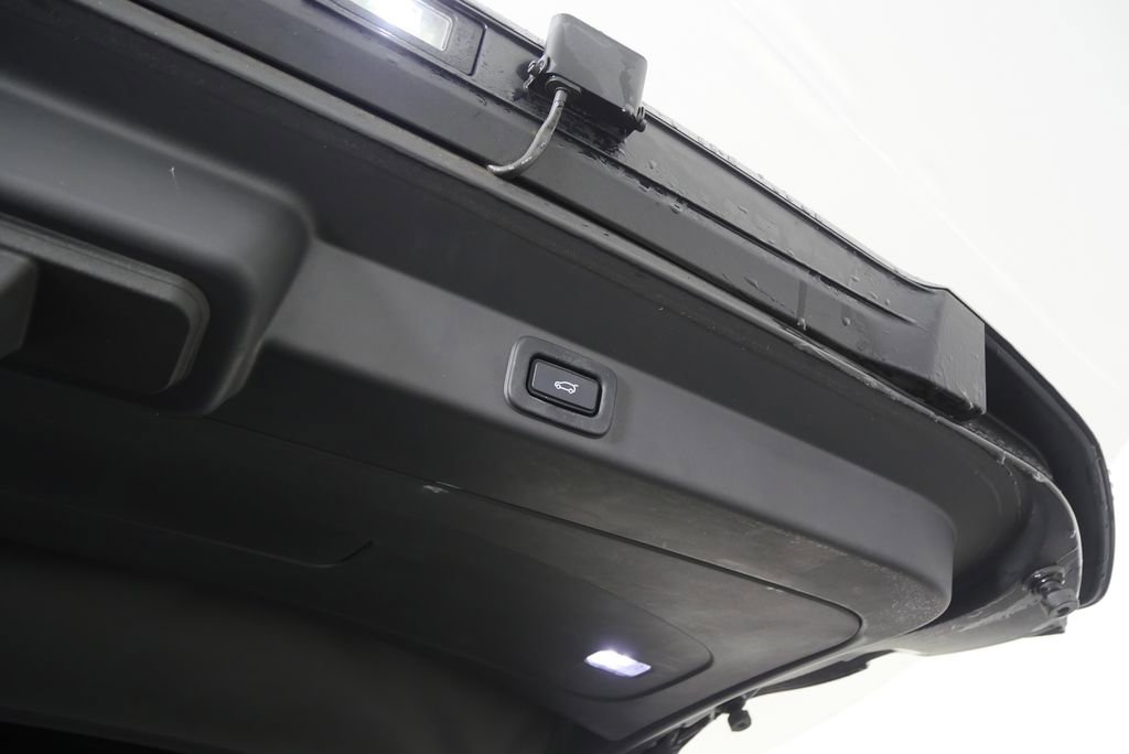 Used 2023 Land Rover Range Rover Sport SE image 19