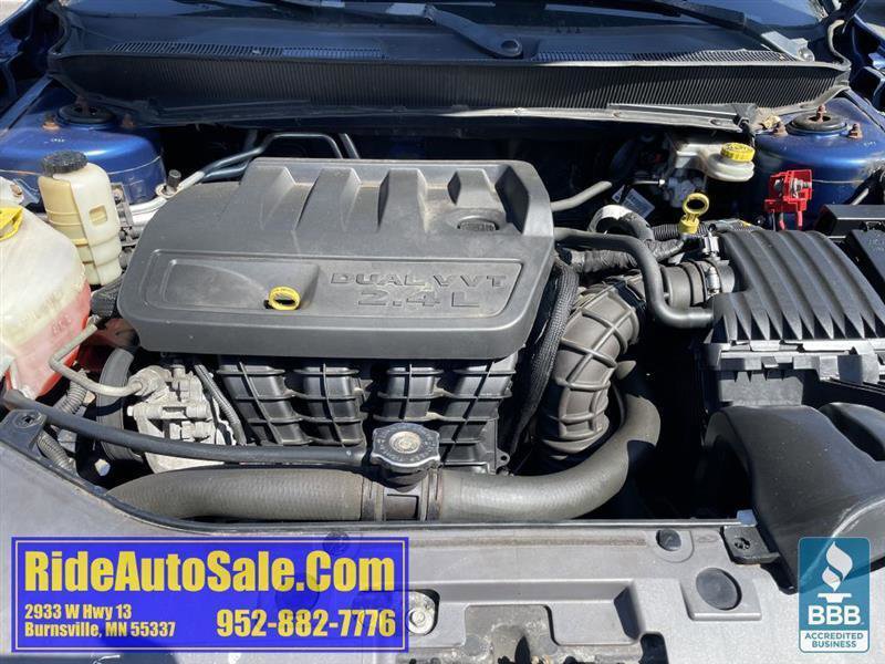 Used 2009 Chrysler Sebring Touring w/ Electronics Convenience Group FWD image 22