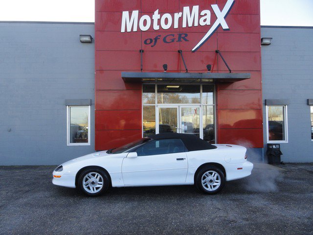 Used 1997 Chevrolet Camaro LT w/ Preferred Equipment Group 2 image 2