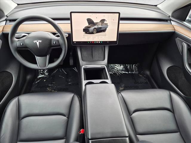 Used 2024 Tesla Model Y 2WD image 18