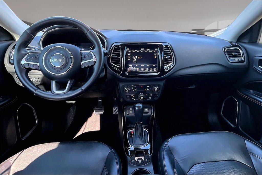 Used 2018 Jeep Compass Limited w/ Navigation Group FWD image 15