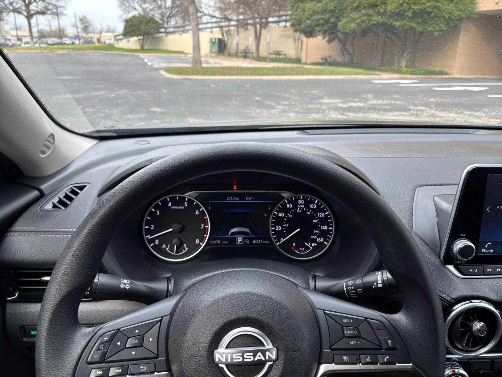 Used 2025 Nissan Sentra SV image 28