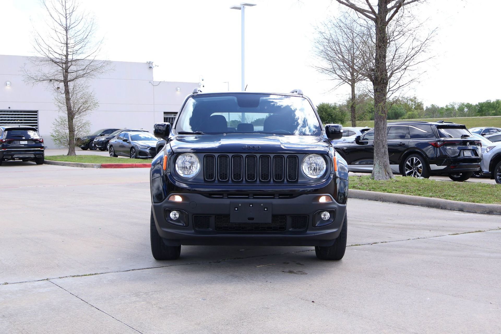 Used 2018 Jeep Renegade Altitude AWD/4WD image 6