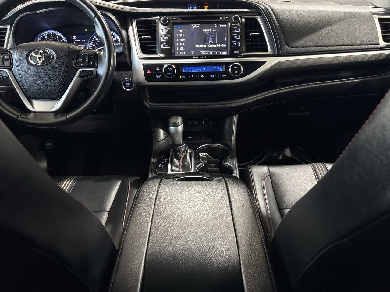 Certified 2019 Toyota Highlander SE FWD image 21