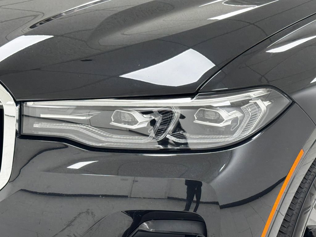 Used 2022 BMW X7 xDrive40i w/ Executive Package image 36