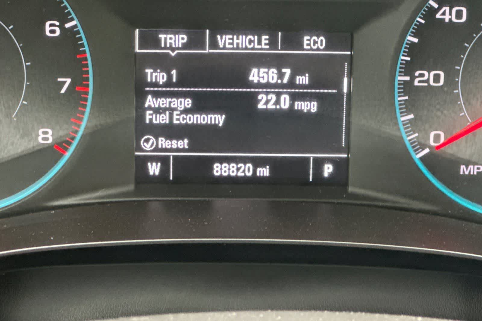 Used 2020 Chevrolet Malibu LT FWD image 28