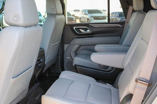 Used 2021 Chevrolet Tahoe Z71 w/ Luxury Package image 17