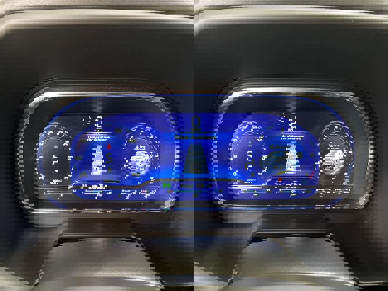 Used 2024 Chevrolet Tahoe High Country w/ Premium Package image 28