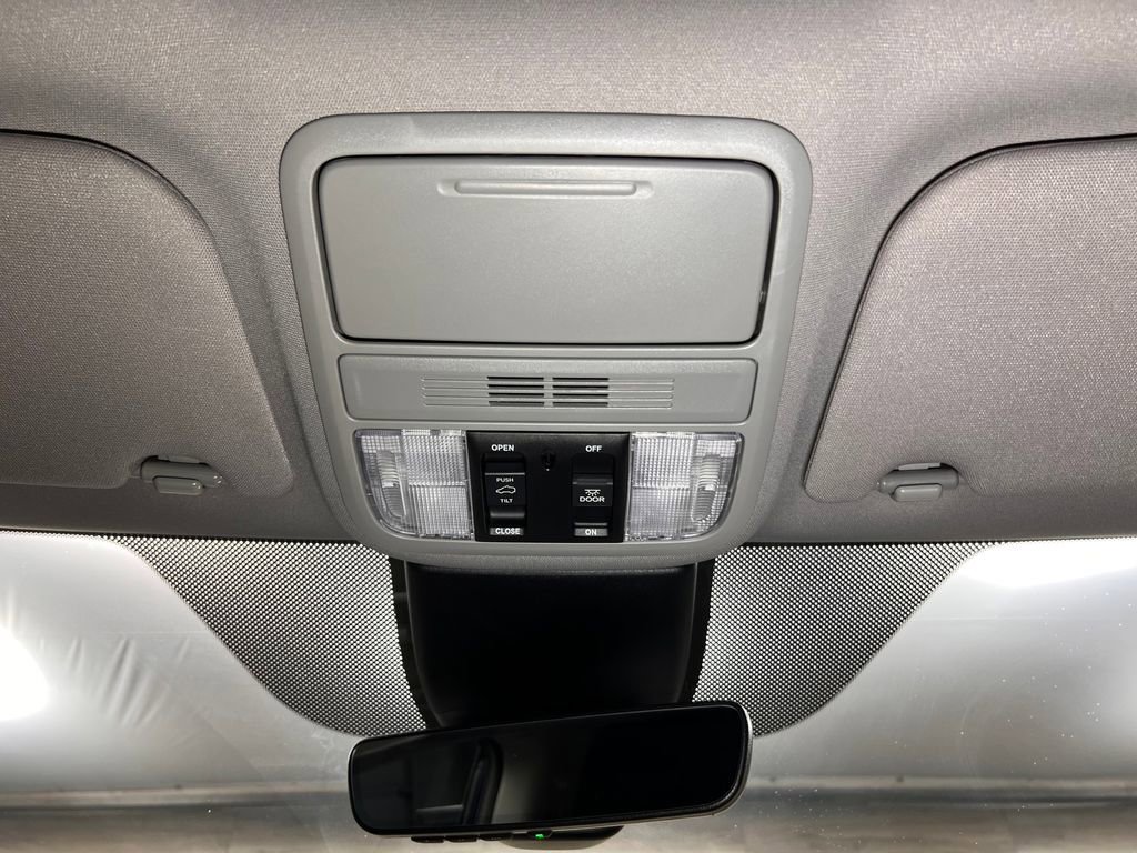 Used 2024 Honda Odyssey EX-L image 15