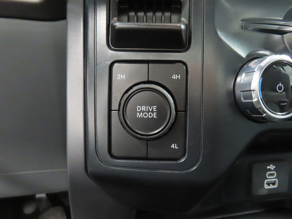 Used 2025 Ford F150 XLT w/ Equipment Group 301A Standard image 47