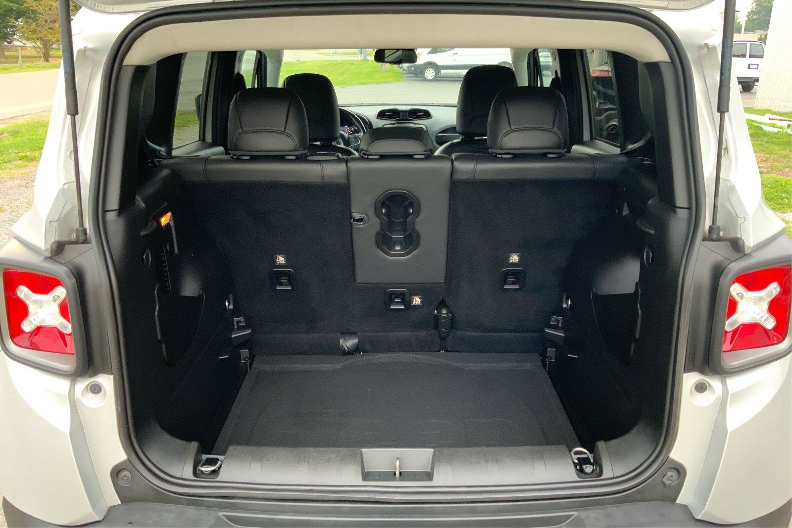 Used 2020 Jeep Renegade Limited AWD/4WD image 12