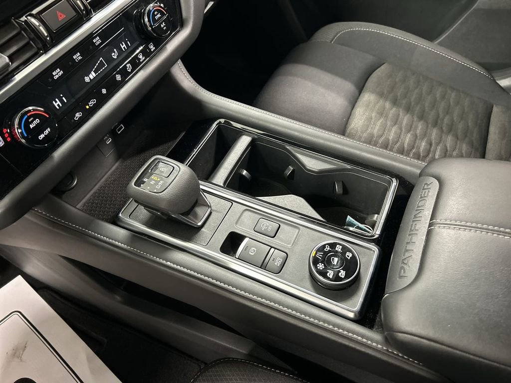 Used 2023 Nissan Pathfinder SV w/ Black Appearance Package image 17