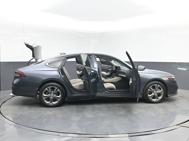 Used 2023 Honda Accord EX image 50