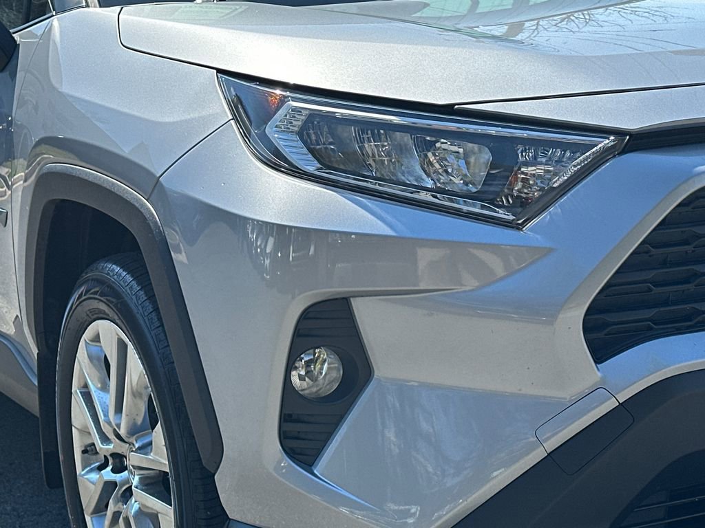 Used 2019 Toyota RAV4 XLE Premium w/ Cold Weather Package image 10