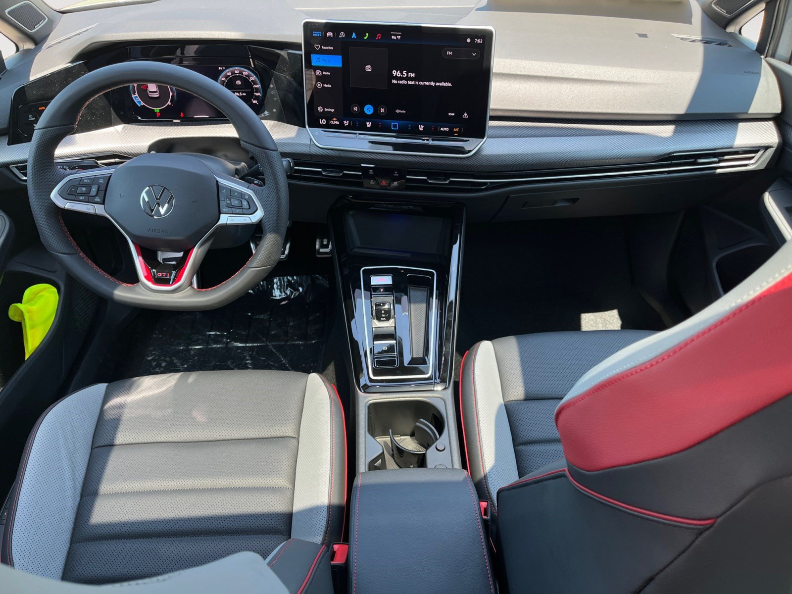 New 2025 Volkswagen GTI SE FWD image 10