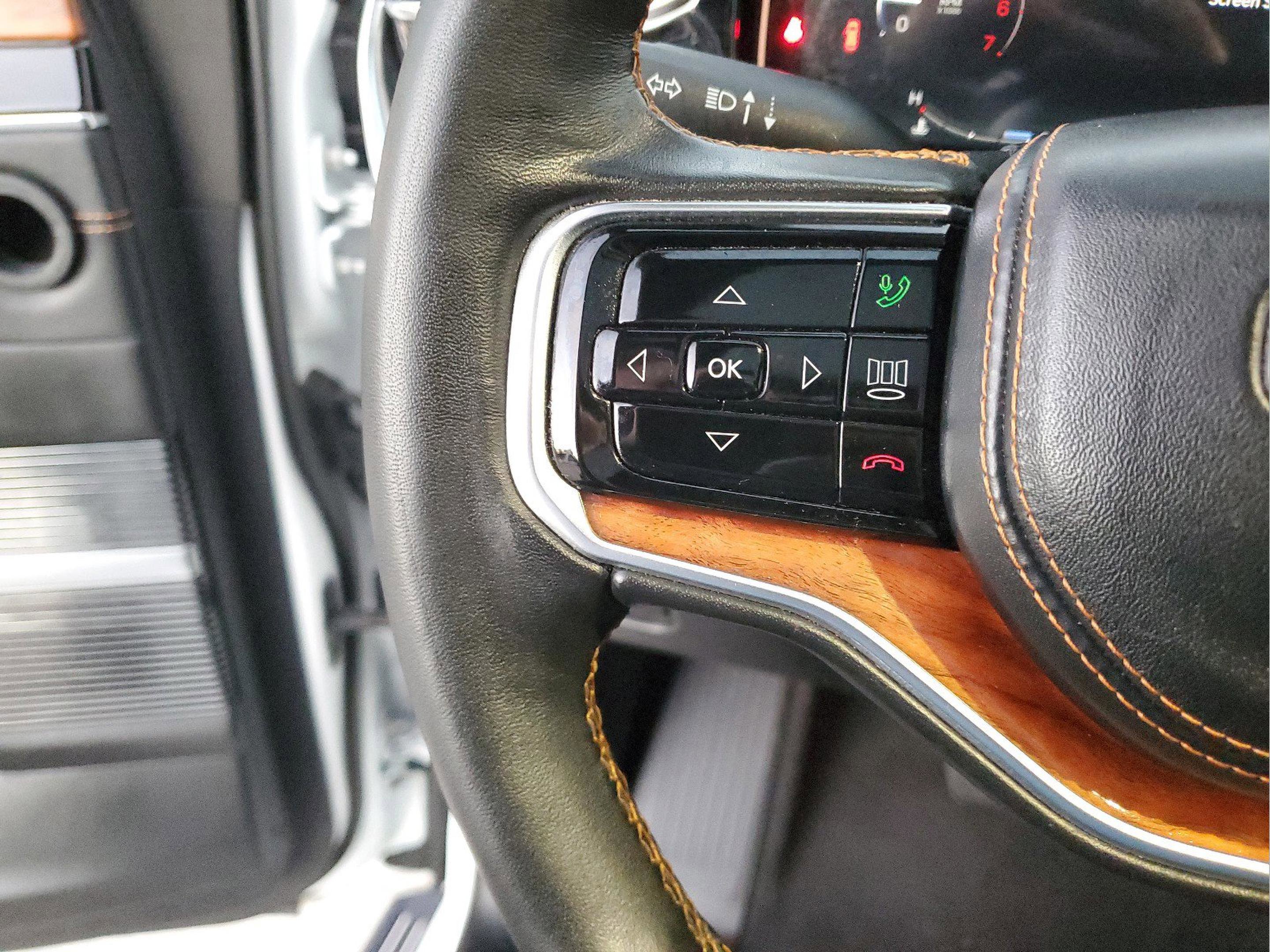 Used 2023 Jeep Grand Wagoneer Series III image 27