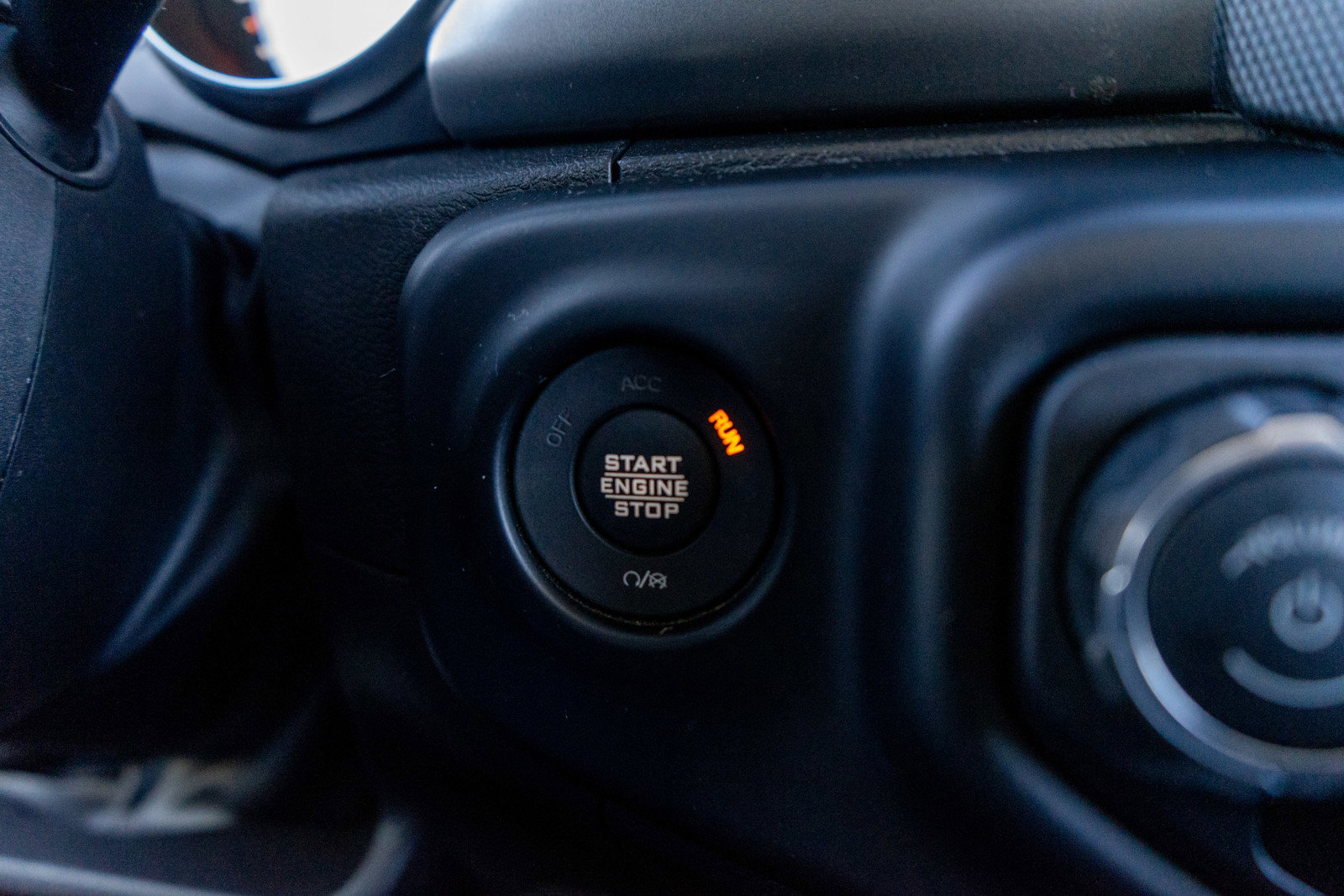 Used 2022 Jeep Wrangler Willys AWD/4WD image 21