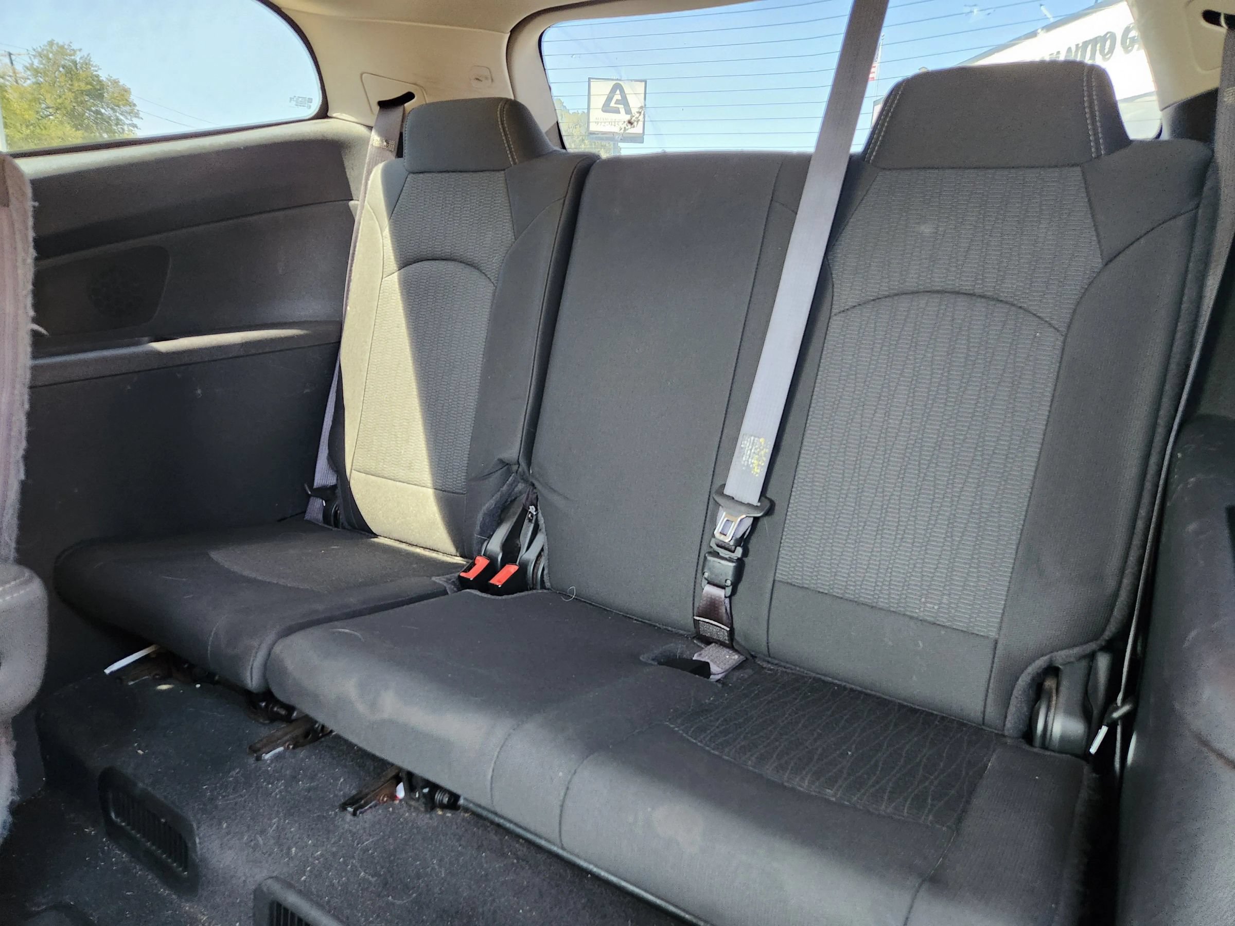Used 2015 Chevrolet Traverse LT w/ Traveler's Package FWD image 13
