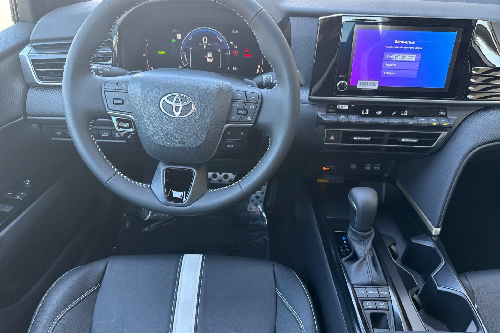 New 2025 Toyota Camry SE w/ Convenience Package FWD image 16