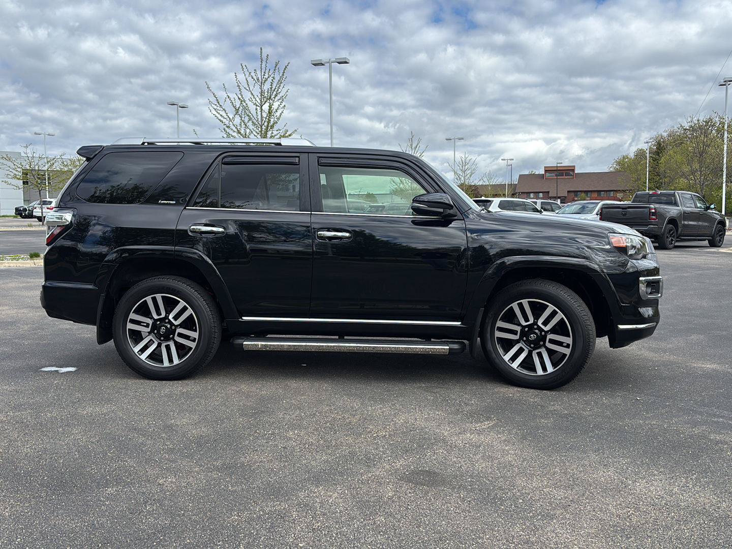 Used 2023 Toyota 4Runner Limited AWD/4WD image 10