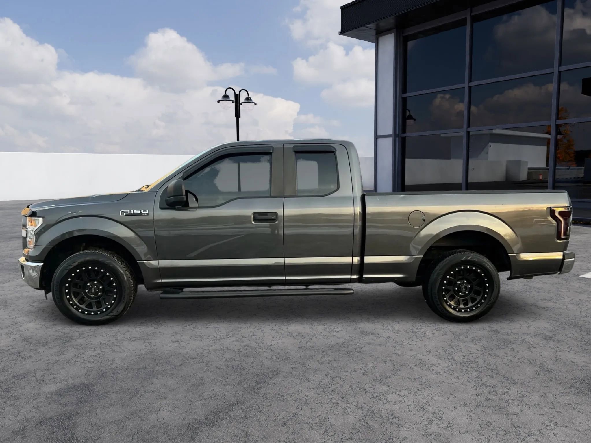 Used 2016 Ford F150 XL w/ Equipment Group 101A Mid image 2