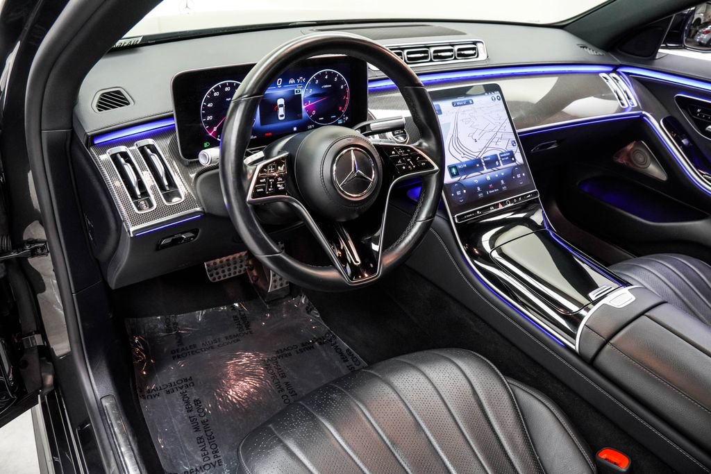 Used 2022 Mercedes-Benz S 500 4MATIC w/ AMG Line Package image 19