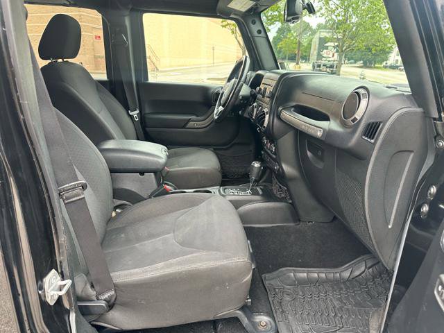 Used 2016 Jeep Wrangler Unlimited Sport w/ Quick Order Package 24S image 9