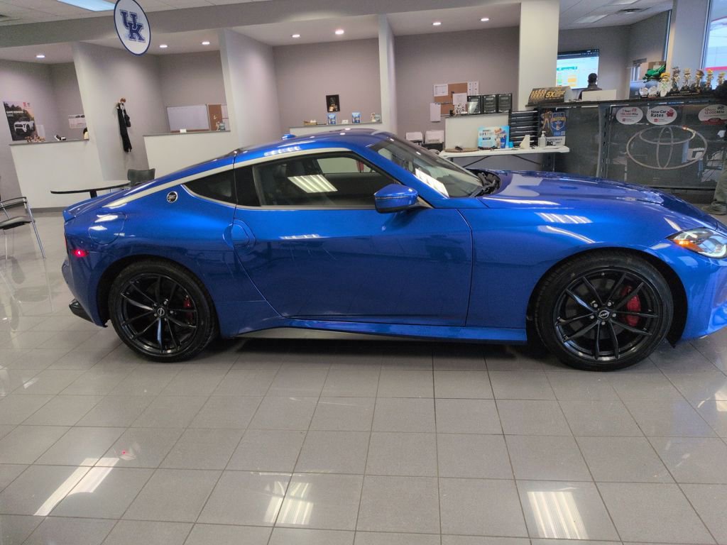 Used 2025 Nissan Z Performance w/ Floor Mat Package image 6