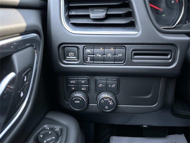 Certified 2021 Chevrolet Suburban RST w/ Luxury Package image 26