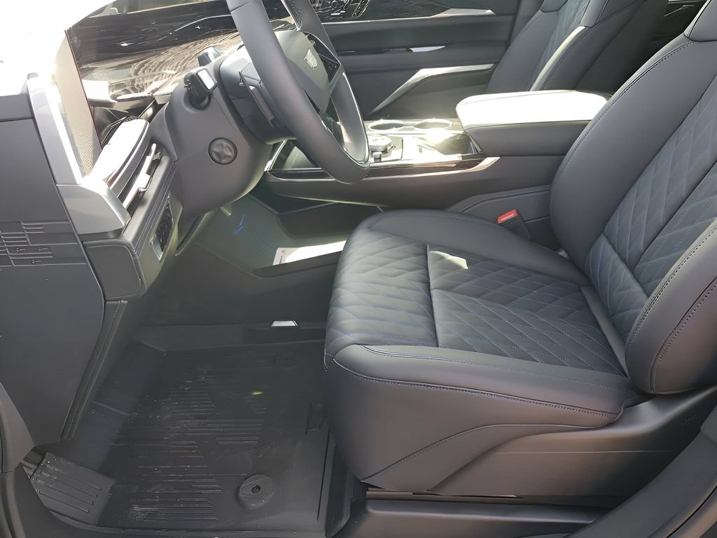 New 2026 Cadillac Escalade IQL Luxury w/ LPO, Floor Liner Package AWD/4WD image 41