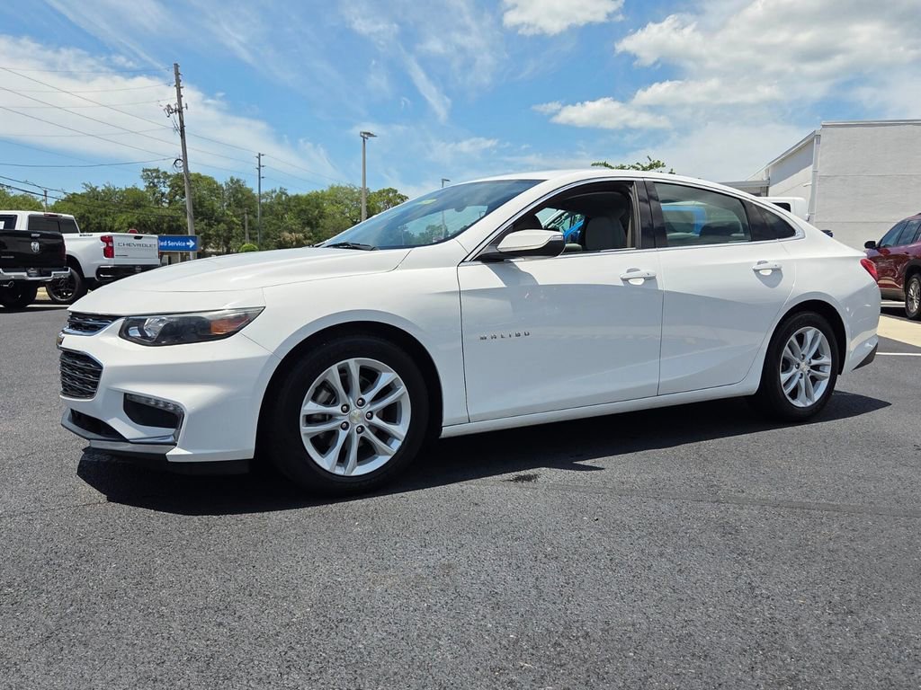 Certified 2018 Chevrolet Malibu LT w/ LPO, Convenience Package 2 FWD image 3