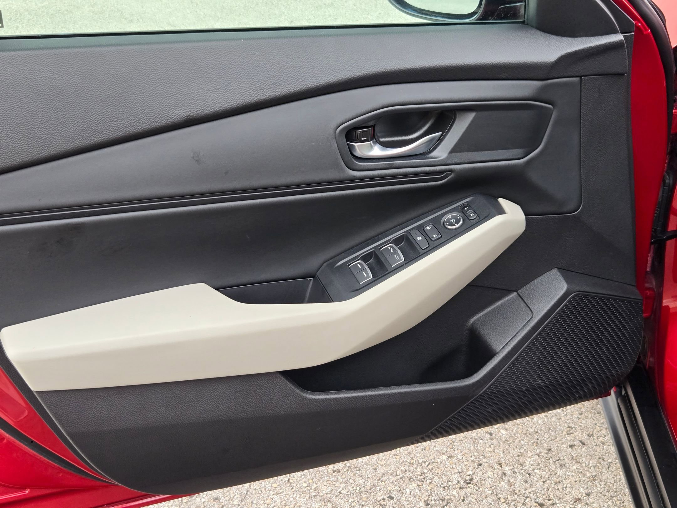 Certified 2025 Honda Accord SE image 10
